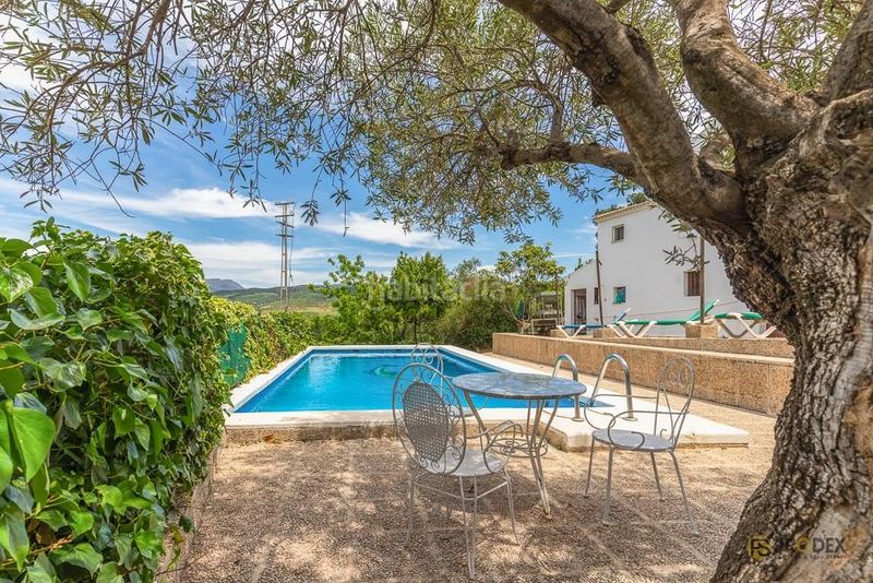 Foto 88fc812f-b67d-45da-8a67-8bd043fd2d2d. Casa amb aparcament piscina a Almogía