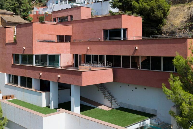 Foto 85b80be5-022e-497e-bddd-db98bd65a75e. Casa amb aparcament piscina a El Atabal Málaga