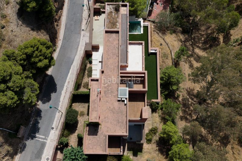 Foto aaeb230c-875c-44c5-99cd-69e5fb58f1e8. Casa amb aparcament piscina a El Atabal Málaga
