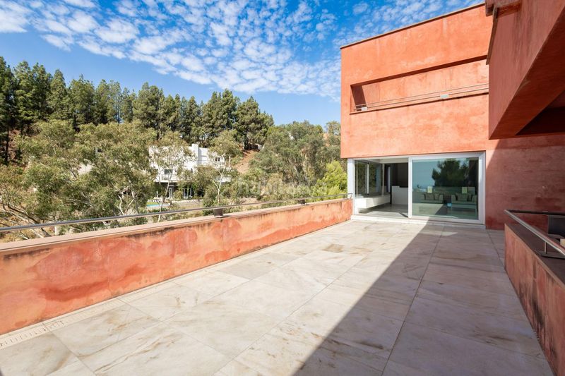 Foto cd583d15-efd2-4faa-a815-09b26beb9e09. Casa amb aparcament piscina a El Atabal Málaga
