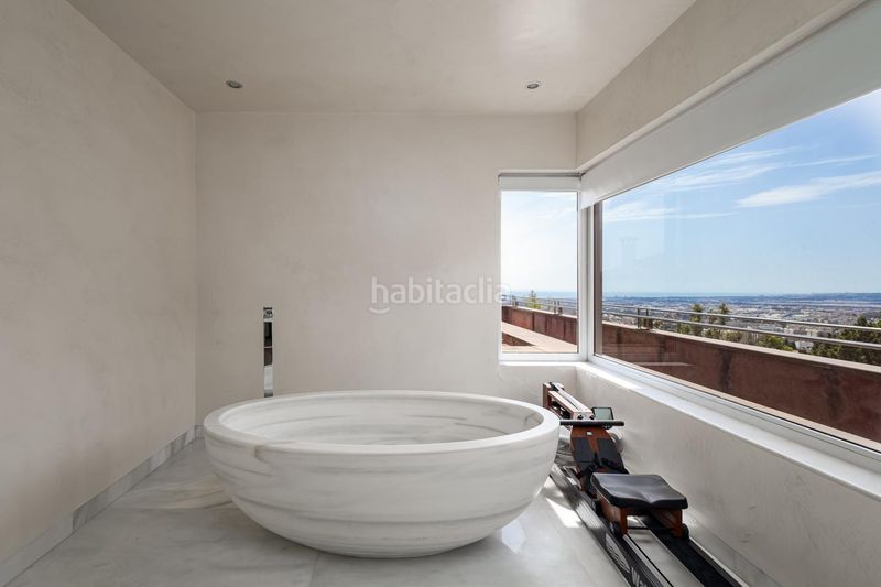 Foto e7691425-cc35-42fa-a4ce-58c6624a2657. Casa amb aparcament piscina a El Atabal Málaga