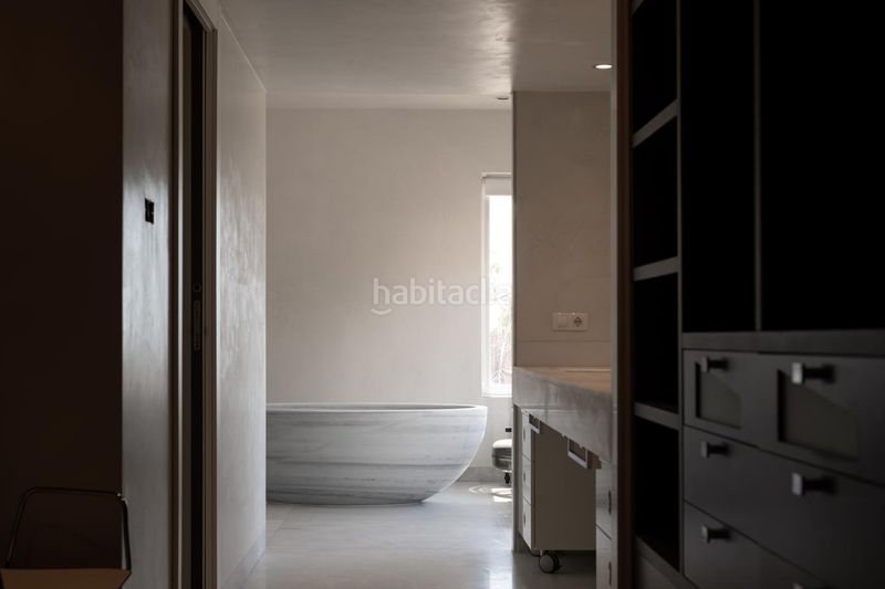 Foto f89f13b6-a782-495c-893b-712e968fe6ca. Casa amb aparcament piscina a El Atabal Málaga