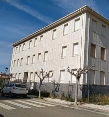 Edifici en Muela (La). Venta de 87 pisos + 3 trasteros + 6 garajes en de las banqueras
