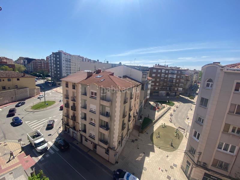 Foto fbe89397-569d-4f75-ab4f-2e2dfb8024f9. Pis amb calefacció aparcament a San Pedro y San Felices Burgos