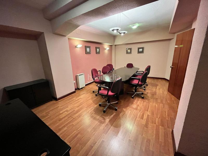 Foto 677e422d-8f73-4536-bb21-3cf89e753c8a. Location local commercial dans Reyes Católicos Burgos