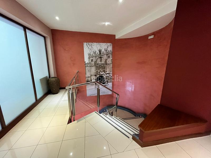 Foto 219da0c1-d6d1-4bea-9f29-a56439cf6cc3. Rent business premise in Reyes Católicos Burgos