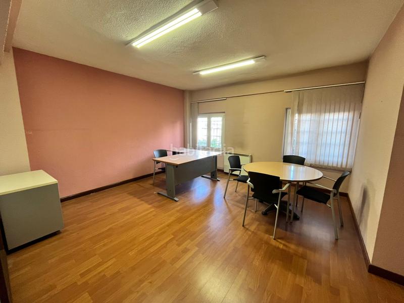 Foto e5066e7d-50e4-4a76-8fa9-eb03d12a7111. Rent business premise in Reyes Católicos Burgos
