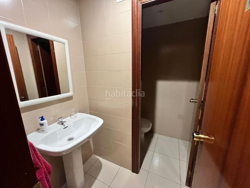 Foto ebb9714f-18bb-40ae-bbc3-73140f878f5e. Rent business premise in Reyes Católicos Burgos