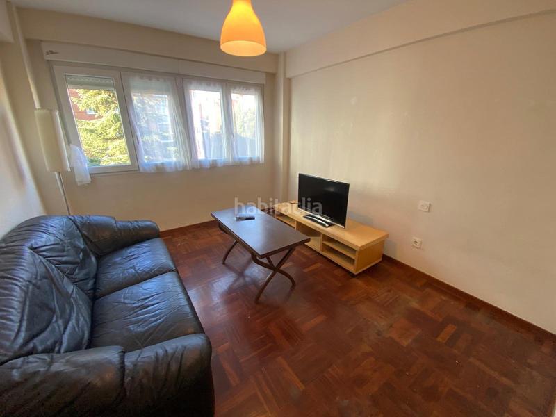 Foto 4d40b0d9-0986-4d50-9c5b-e3a9dff0eaec. Flat with heating in Reyes Católicos Burgos