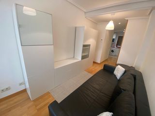 Lloguer Apartament  Avenida alfoz de quintanadueñas. Apartamento en quintanadueñas