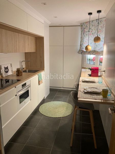 Foto 75660a4d-aae9-4d0a-9d17-a69dec3895f8. Apartament amb calefacció a Casco Antiguo Burgos