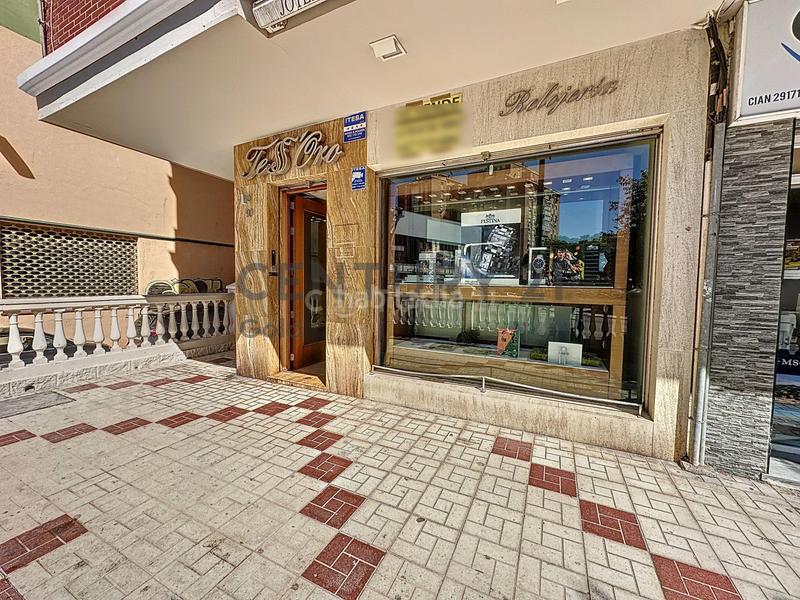 Foto f2c663fc-e861-454b-8318-a3a4a325136c. Local comercial a La Luz - El Torcal Málaga