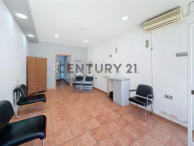 Foto 7d468f8f-f123-4354-a901-597f6ebe81fe. Local comercial en Martiricos - La Roca - La Rosaleda Málaga