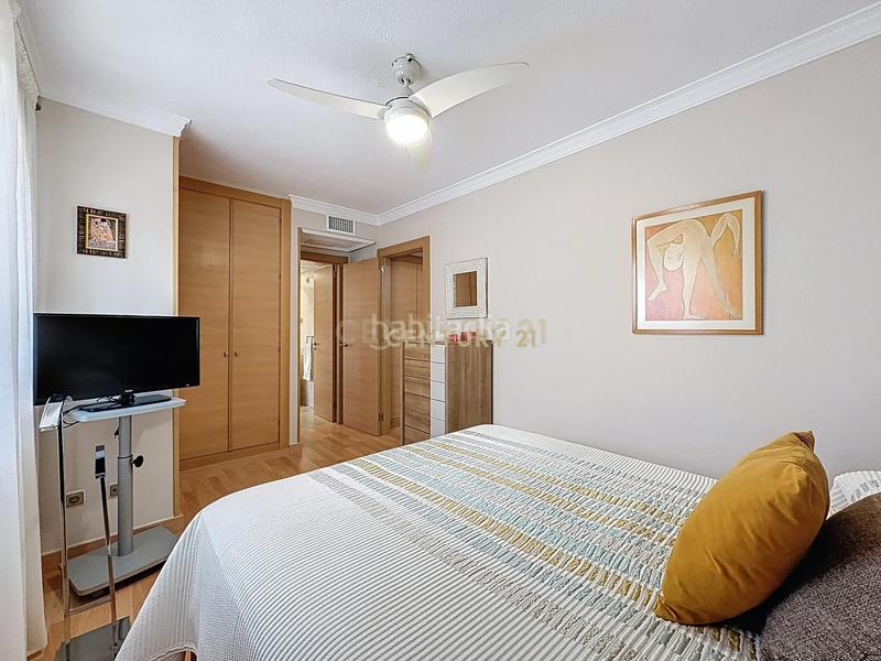 Foto 30fb858f-0523-42f6-bc47-2c09644663f2. Flat with heating parking in Paseo Marítimo Oeste - Pacífico Málaga