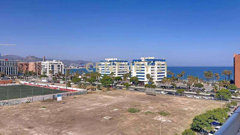 Foto 93fe4f66-1022-42b1-945c-16c1878f7cff. Piso en Paseo Marítimo Oeste - Pacífico Málaga
