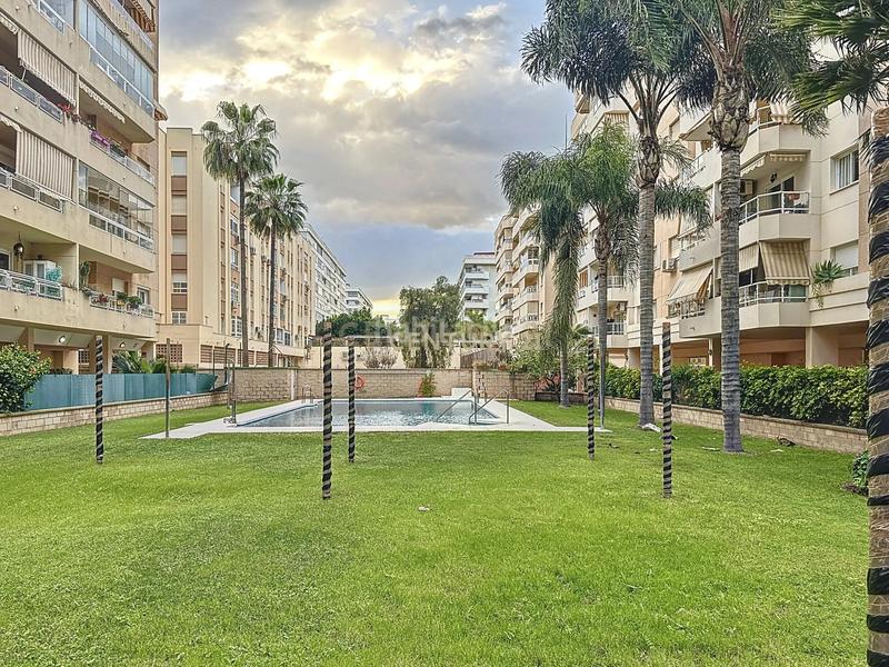 Foto a0b2b72c-52c5-48e9-9992-4cfa71f816bd. Piso en Paseo Marítimo Oeste - Pacífico Málaga