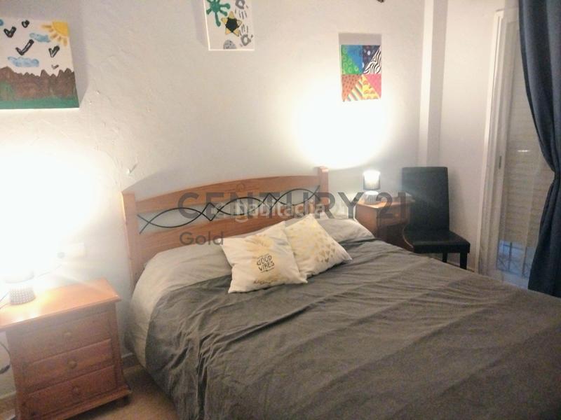 Foto 1c8eeb83-88b0-4d52-ada3-83480aa06702. Piso en calle almazara en Torrox pueblo Torrox