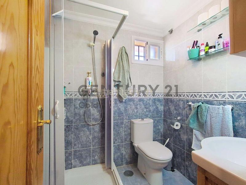 Foto 42ba63ec-6103-425a-9890-aa1139a6138d. Piso en calle almazara en Torrox pueblo Torrox