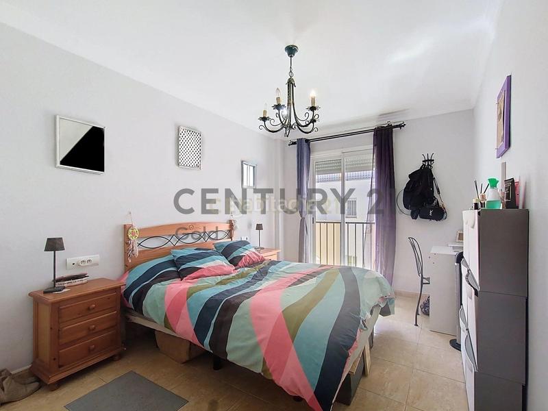 Foto 88c99d12-599a-4812-b793-5194a8cad2ce. Piso en calle almazara en Torrox pueblo Torrox