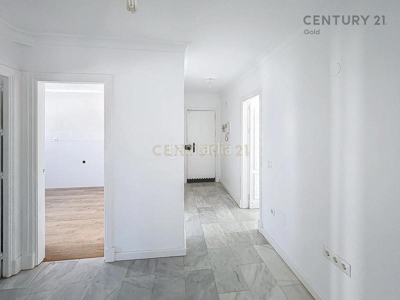 Foto 76350abb-1d9b-43ca-adde-083f709749ae. Appartement dans paseo acacias 24 dans Pedregalejo - Morlaco Málaga