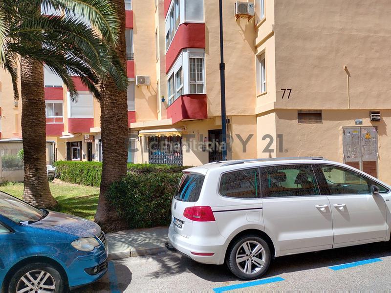 Foto 80c7b354-84a7-4089-9a1c-613dc9a88afa. Rent business premise in av. garcía peñalver in Centro Internacional Torrox