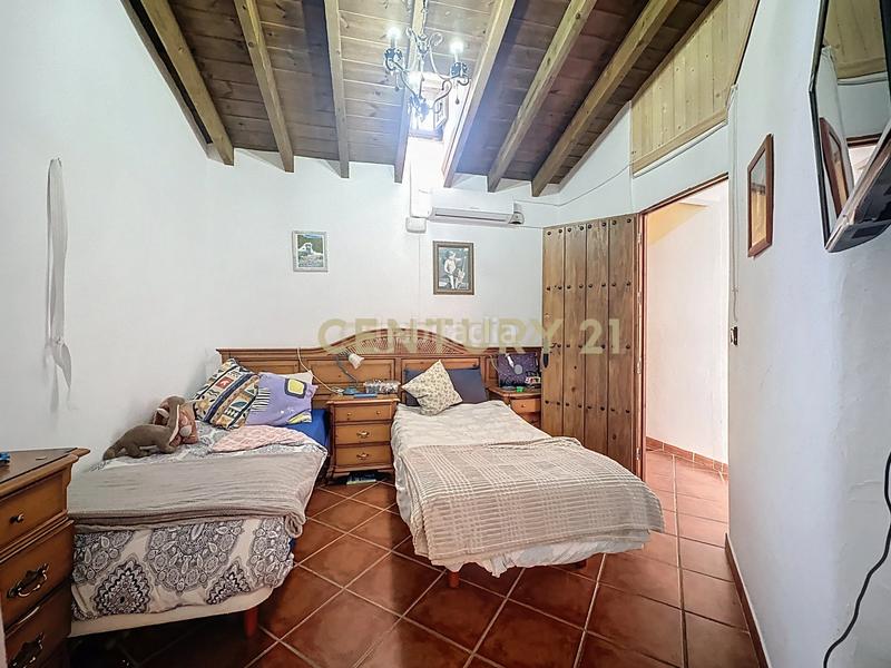 Foto d7d0f003-76cc-4aeb-b796-2dad8ed58553. Casa amb piscina a Frigiliana