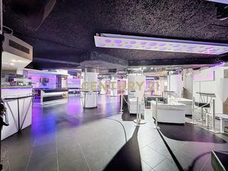 Local commercial à Avenida del puerto deportivo, benalmádena, spain. Oportunidad única en puerto marina  benalmádena! se vende  trasp