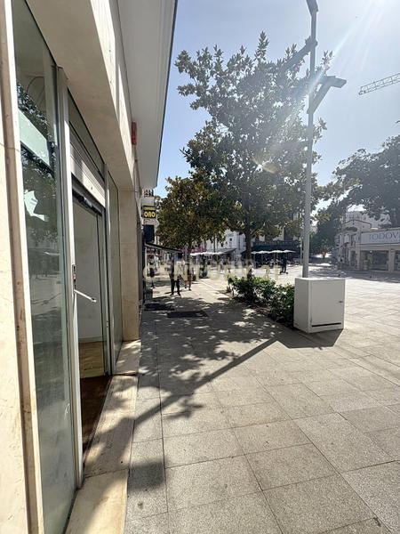 Foto 1b3fa37c-7873-4ed9-b3ee-b2414b60a0f6. Location local commercial dans plaza costa del sol dans Torremolinos