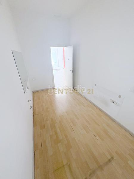 Foto abb54f6e-d81b-4de6-81da-3f909922c4cf. Location local commercial dans plaza costa del sol dans Torremolinos