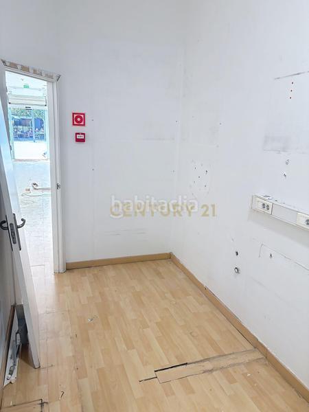 Foto f0ee9664-e479-4816-b5e4-24c19e172b84. Location local commercial dans plaza costa del sol dans Torremolinos