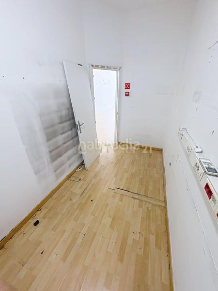 Foto f18f176f-c425-4eb5-ac94-41a174bcb510. Location local commercial dans plaza costa del sol dans Torremolinos