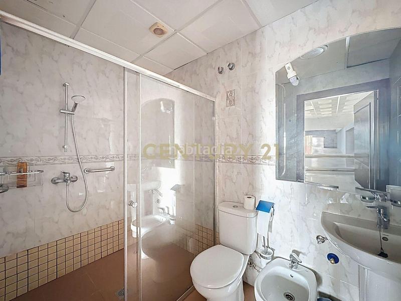 Foto b223ef03-8f08-4c96-8c96-ef4f8a150bd1. Maison dans urbanización colina soleada dans Benajarafe