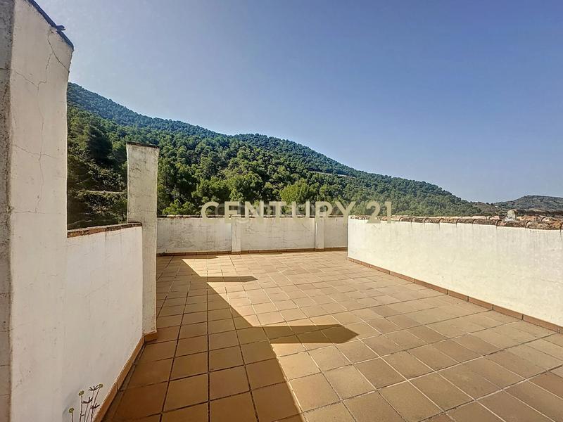 Foto 467cd5df-13c1-449b-a21a-61205a43e38e. Casa amb piscina a Frigiliana