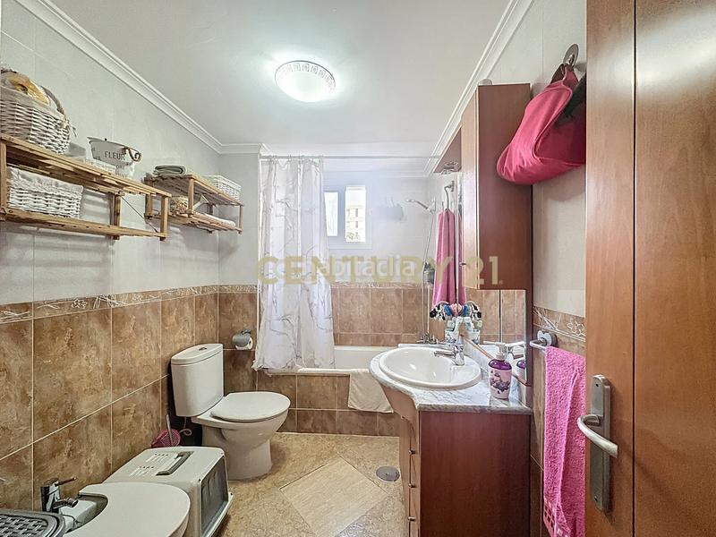 Foto 566a6c1b-fb3d-4ff4-befa-08091cf4f1f7. Appartamento in santa paula in Los Guindos - Parque Mediterráneo - Santa Paula Málaga