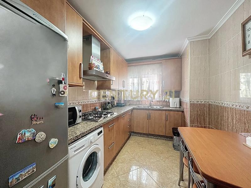 Foto b000abaf-3ad7-40d3-9df3-4c371f0b1515. Appartamento in santa paula in Los Guindos - Parque Mediterráneo - Santa Paula Málaga