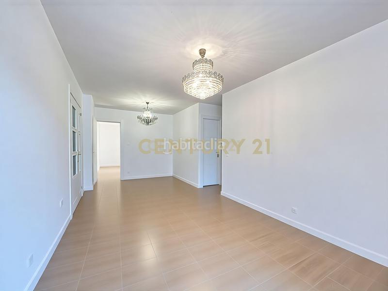 Foto 2643dc2f-4ed7-4556-92f8-f9555cc25fe8. Piccolo appartamento in calle salvador espada leal in Málaga