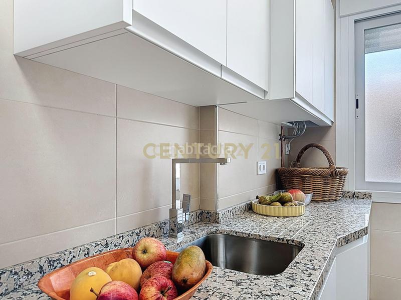 Foto d5ade8a5-b6b6-40b6-8750-95a4223c5810. Piccolo appartamento in calle salvador espada leal in Málaga