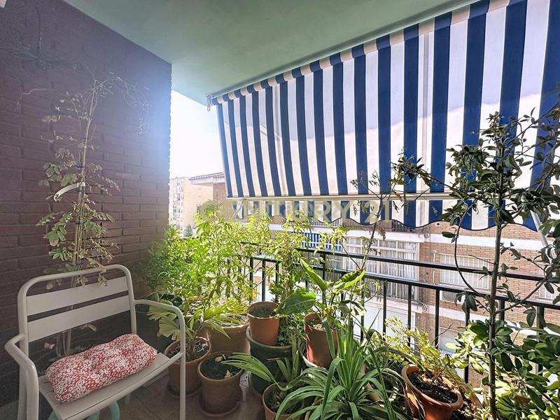 Foto fbdadf7b-f11f-4672-ab82-e49ff7445dea. Piccolo appartamento in calle salvador espada leal in Málaga