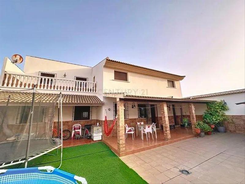 Foto d991ea8f-a6f6-46d5-b322-51b9bac0f691. House in 29531 Humilladero in Humilladero