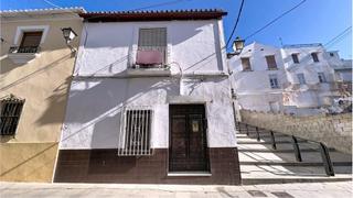 Casa adosada en Cl pizarro 5velez-malaga (velez-malaga) (málaga). Adosado en el centro de vélez málaga
