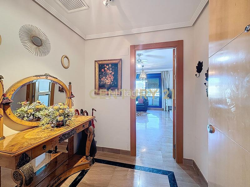 Foto 37633e68-e4dc-407a-8773-a1c9b18704da. Lloguer apartament amb aparcament a Paseo Marítimo Oeste - Pacífico Málaga