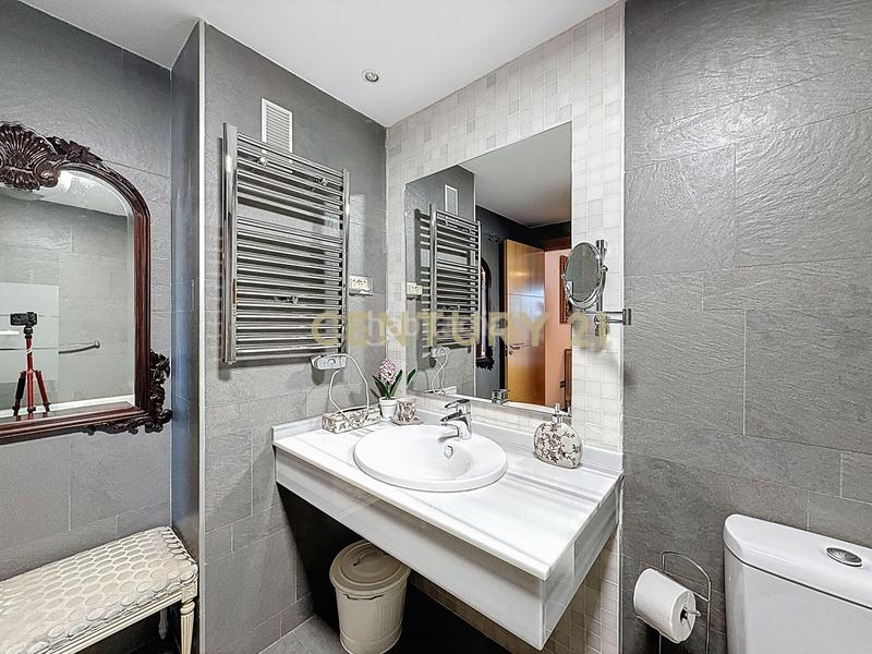 Foto 3b5727d4-7598-41ae-ae6d-606ffe480c92. Location appartement avec parking dans Paseo Marítimo Oeste - Pacífico Málaga