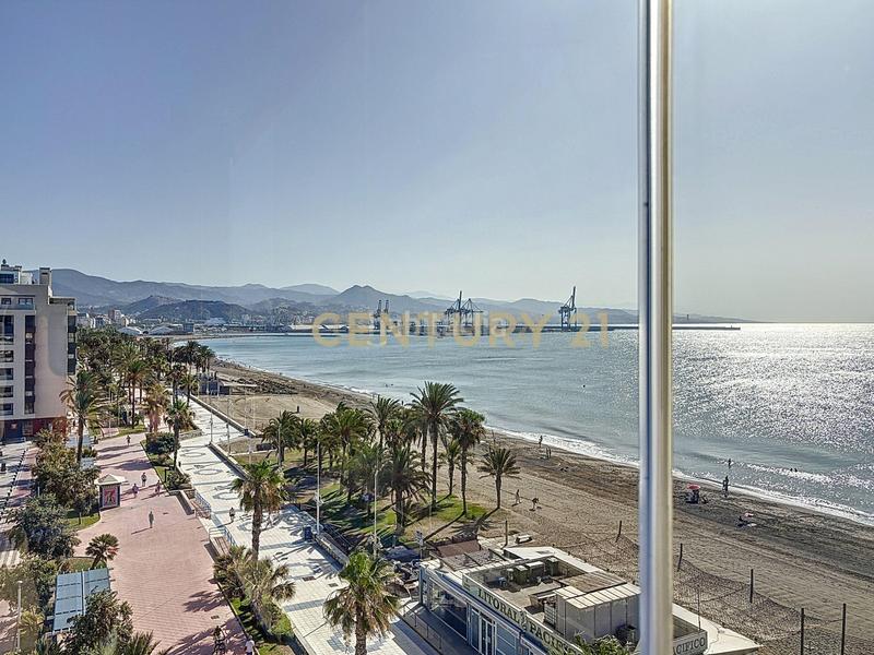 Foto d578d584-828f-4baa-9286-745f631c2db6. Location appartement avec parking dans Paseo Marítimo Oeste - Pacífico Málaga