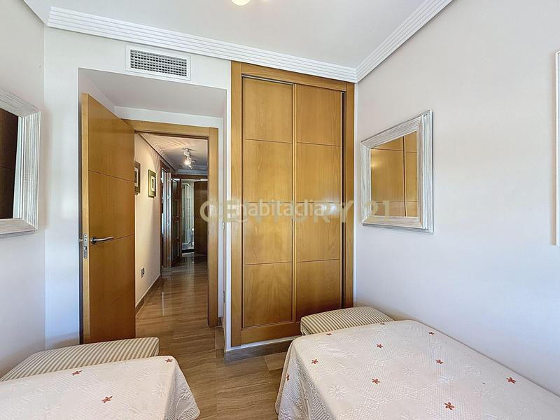 Foto 9f69d085-6ade-4431-be80-8f8f918aa046. Miete appartement mit parking in Paseo Marítimo Oeste - Pacífico Málaga