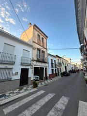 Casa  Teba, spain. Encantadora casa en teba, málaga con oficina y sótano