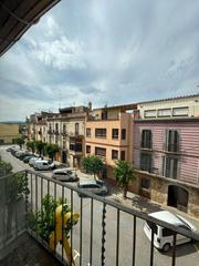 Edifici a Bisbal d´Empordà (La). Exclusiva apialia. edifici rústic amb local i dues vivendes al c