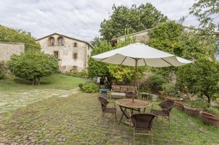 Casa a Anglès. Exclusiva apialia. masia catalana del segle xvii totalment refor