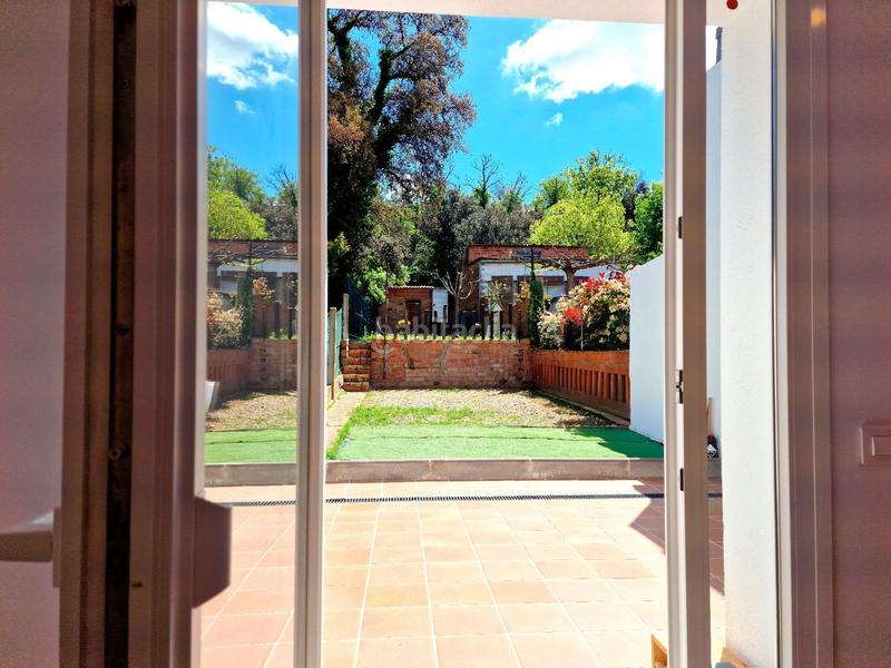 Foto a2caf0fc-9151-4a74-be65-63c1d1f4a1ae. Casa adossada a Palau Girona