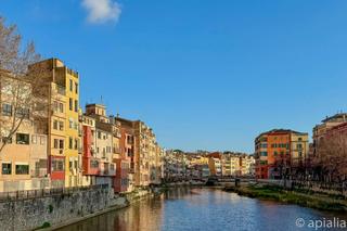 Pis a Centre-Barri Vell. Exclusiva apialia. oportunitat dinversió al barri vell de girona