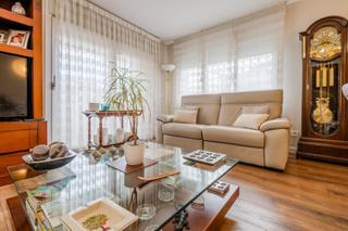 Etagenwohnung in Veïnat